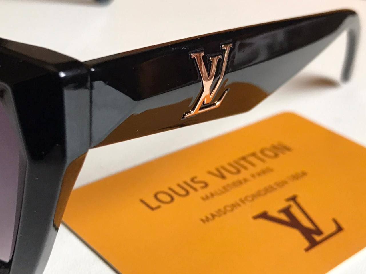Famous brand sunglasses ( 3 shades )