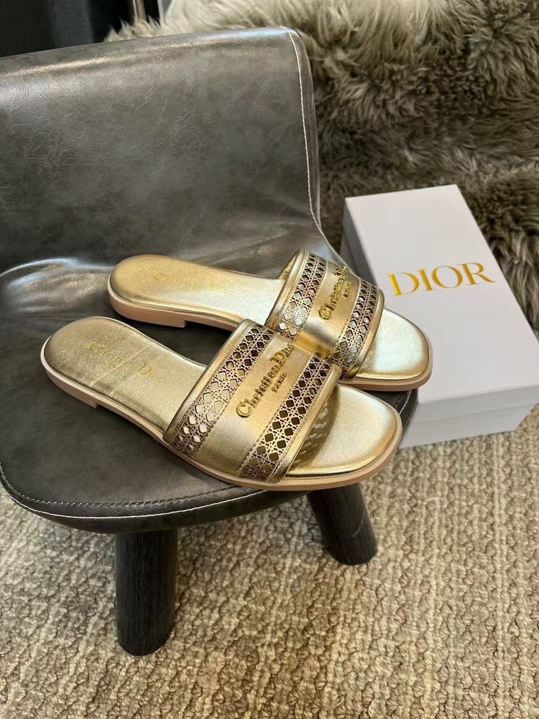 D brand slipper 5 colors ( Pre order )