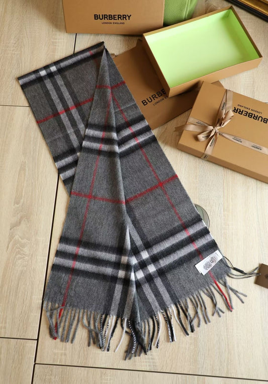 Burberry scarf/muffler