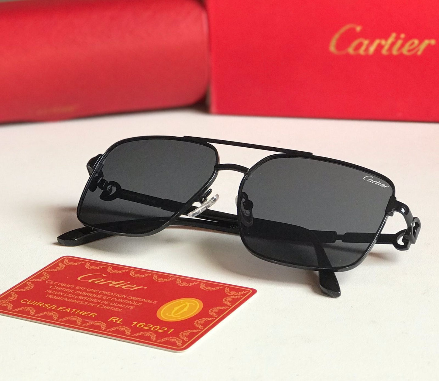 C famous brand sunglasses ( 3 shades )