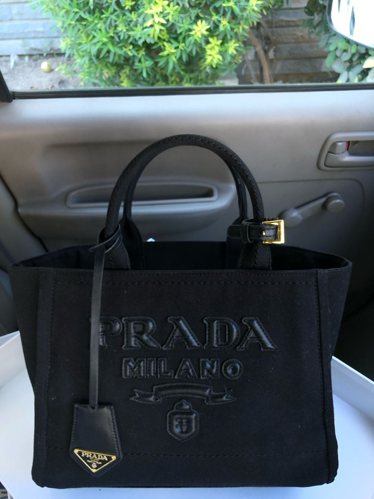 P handbag famous brand