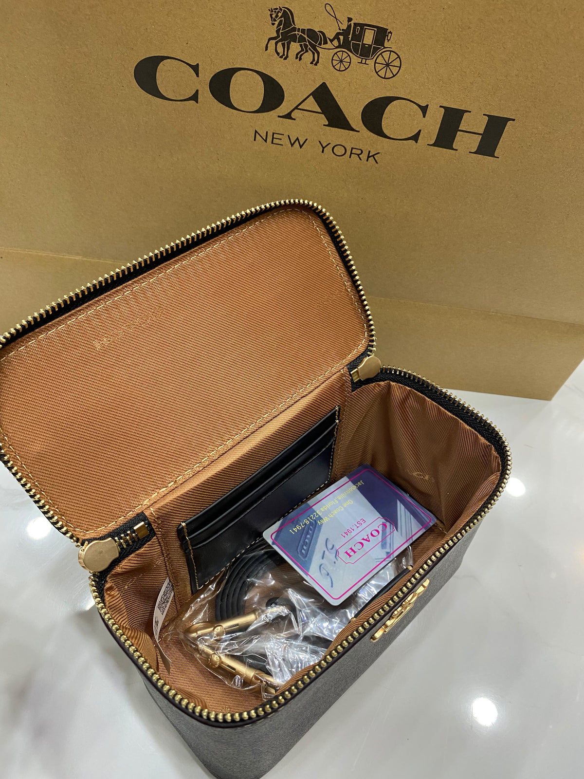 C signature bag box ( 2 colors )