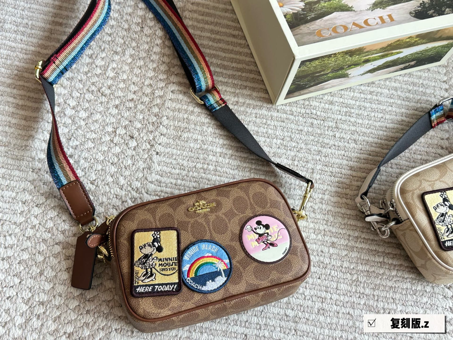 Coach cross body ( 3 colors )