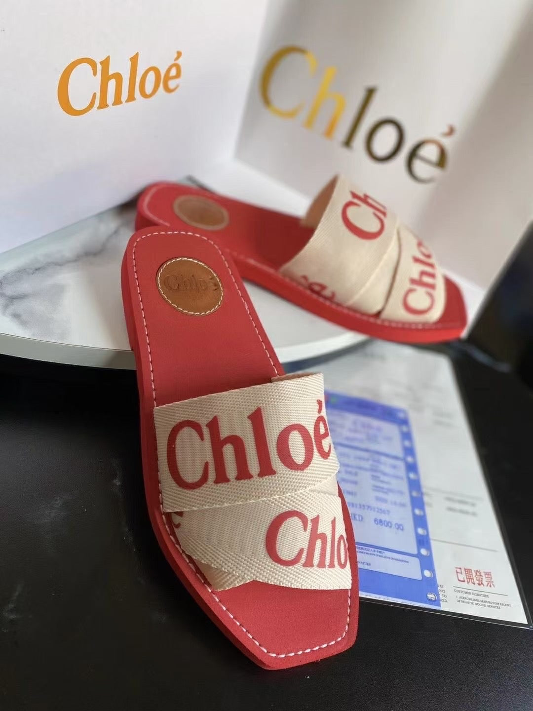 Famous brand slipper ( Pre order )