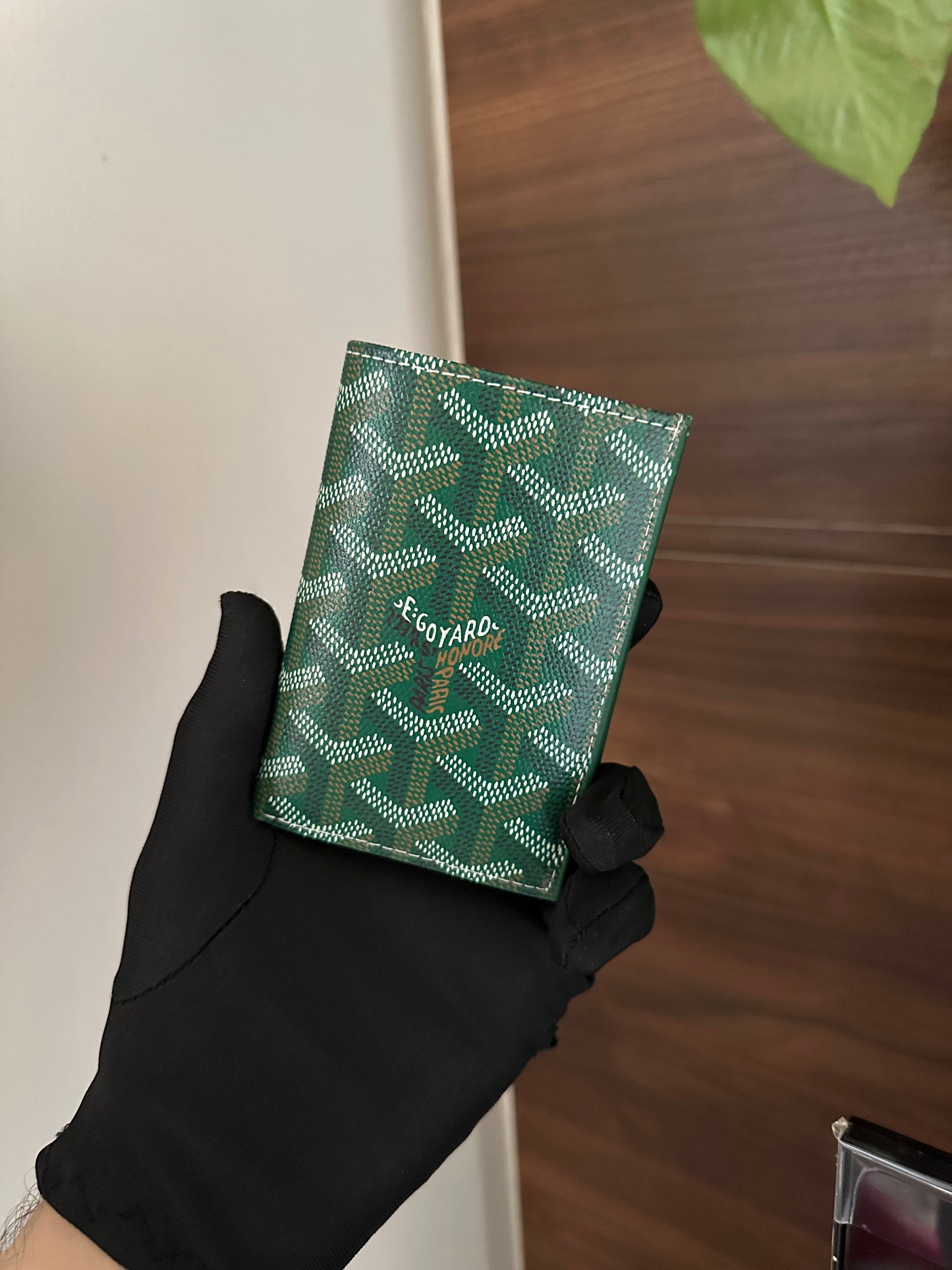 Wallet famous brand G