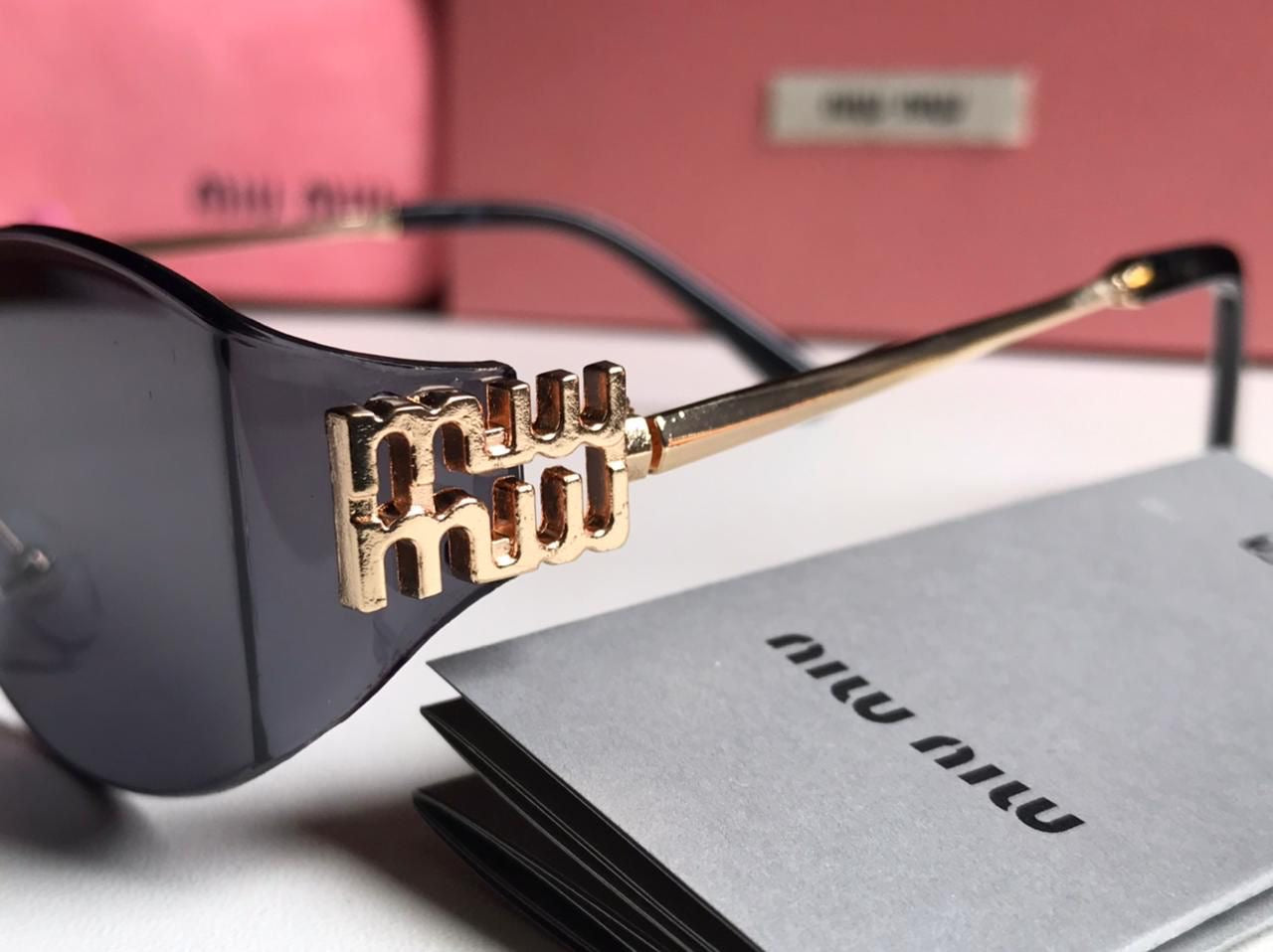 Famous brand sunglasses ( 3 shades )