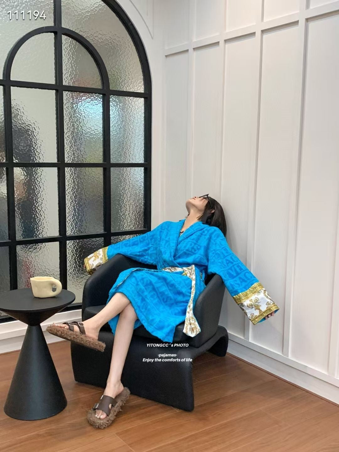 Bathrobe famous brand ( Pre order)