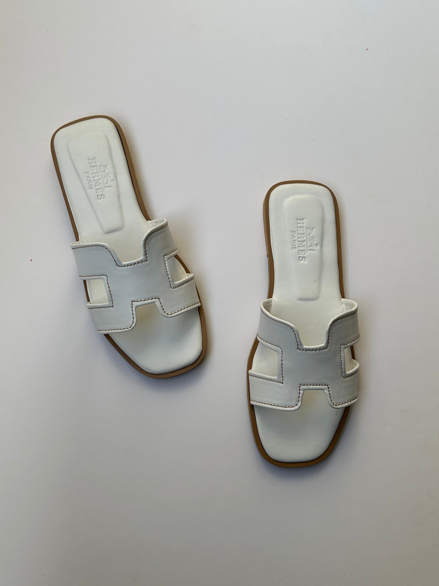 Hermes slide white