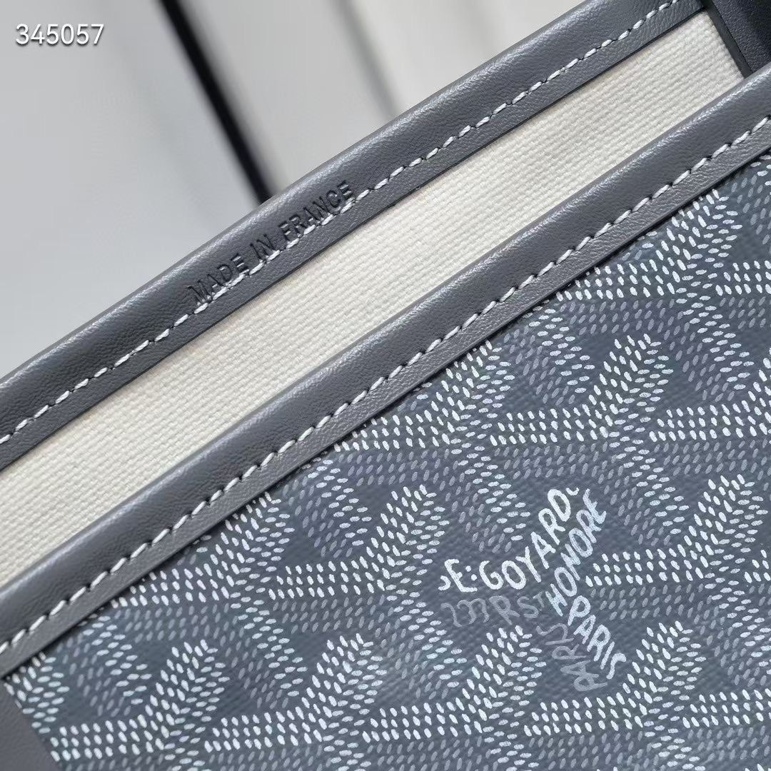 G brand bag famous brand ( Pre order )