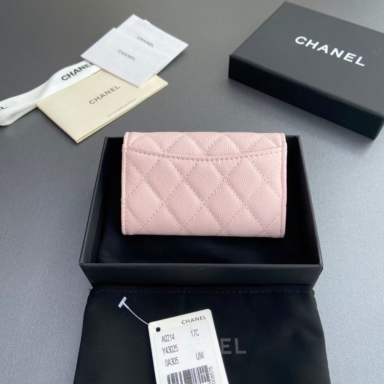 C brand wallet ( pre order )