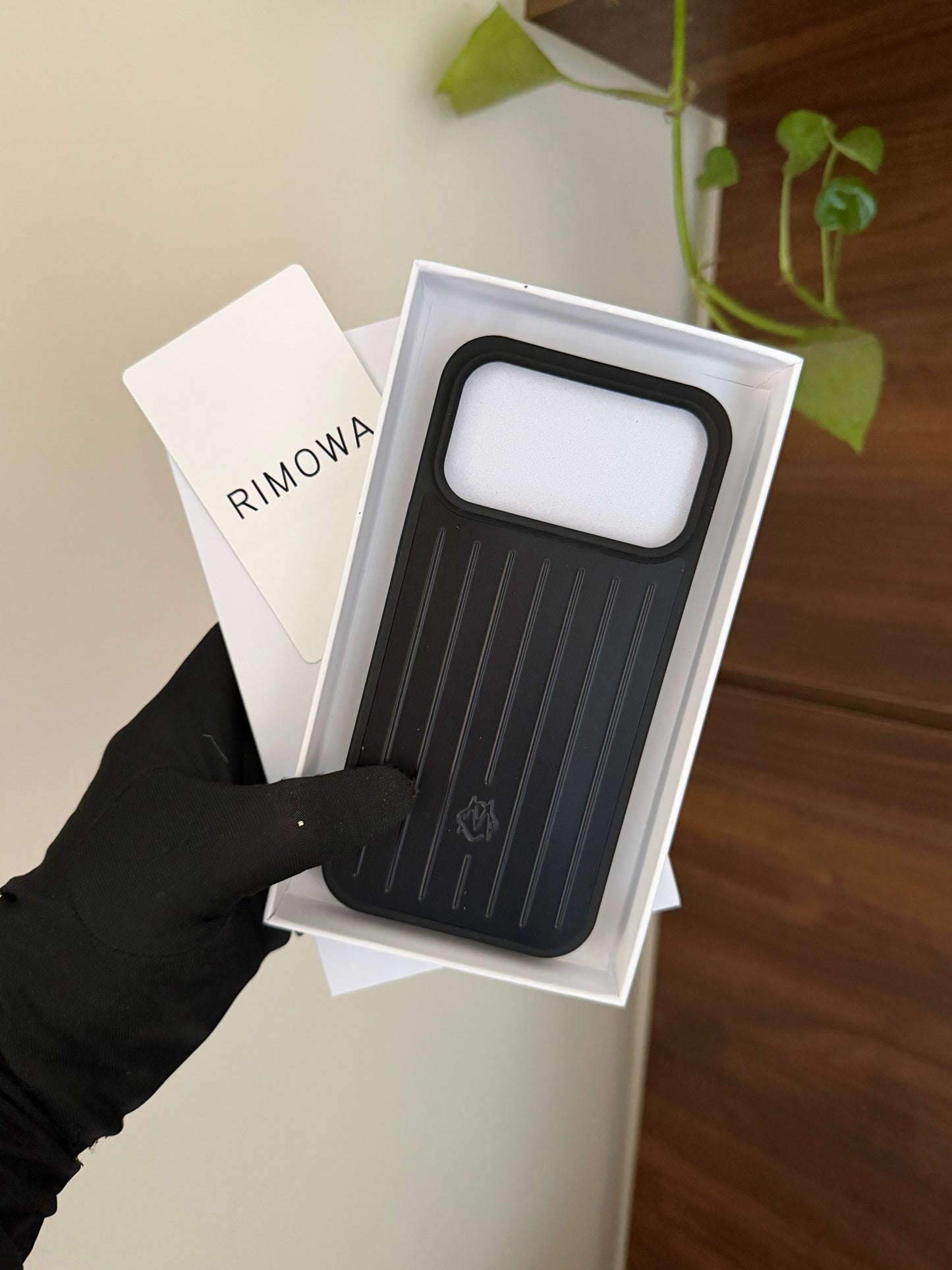Rimowa iphone 17/17pro/17promax/17air black color