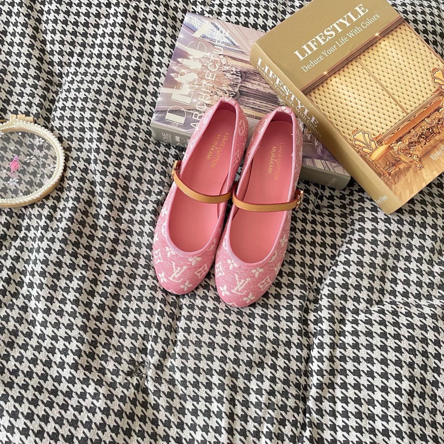 LV shoes ( Pre order )