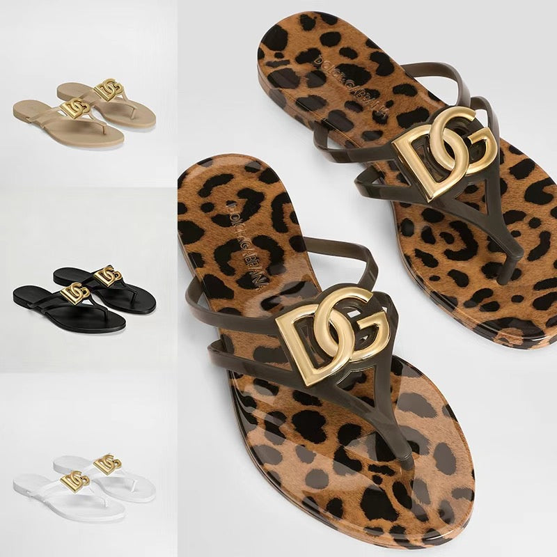 D&G famous brand flats ( 4 colors )