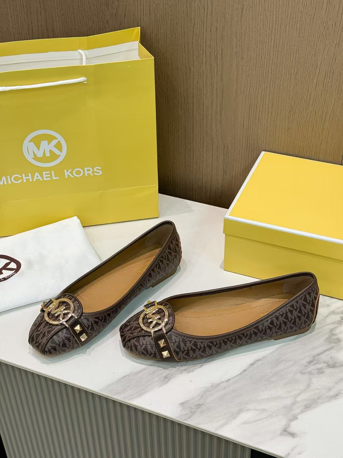 M K pumps ( 3 colors )