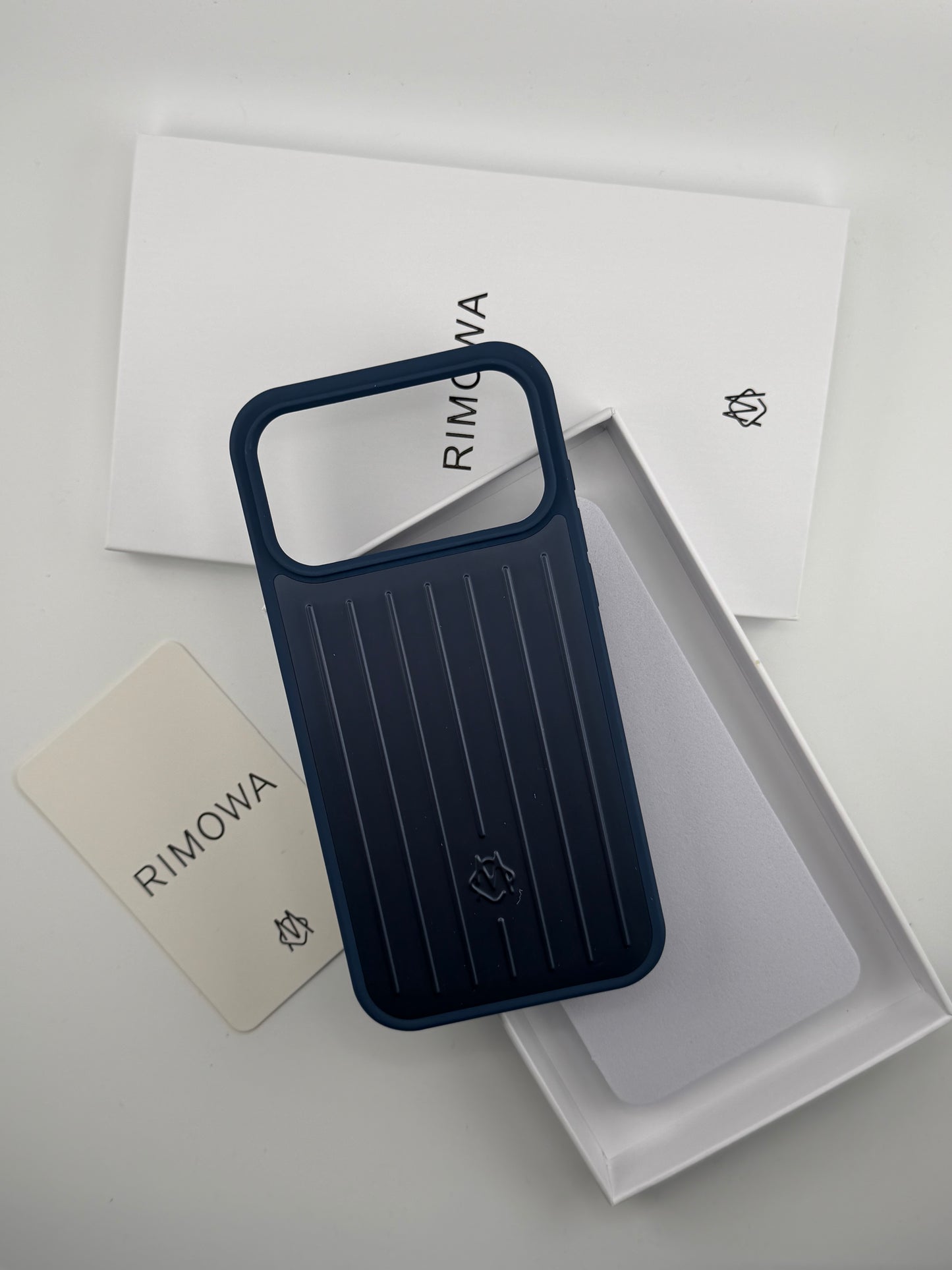 R famous brand iphone 17/17pro/17promax/17air back cover blue
