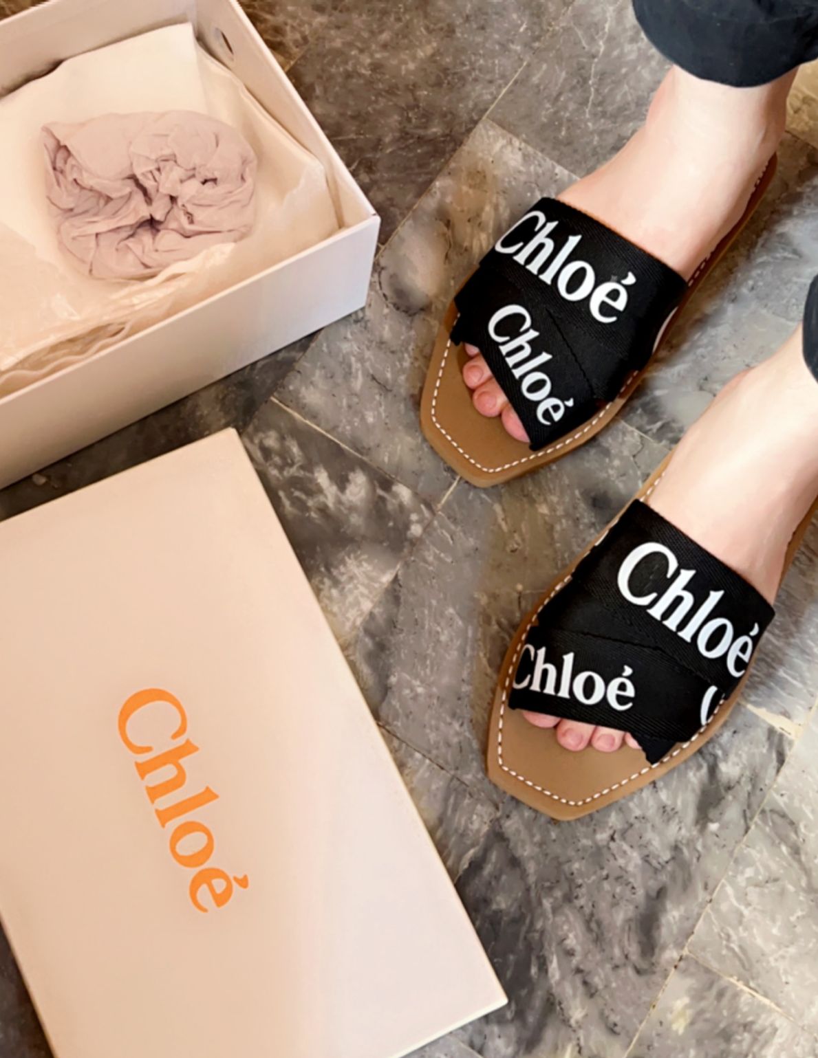 chloe slide