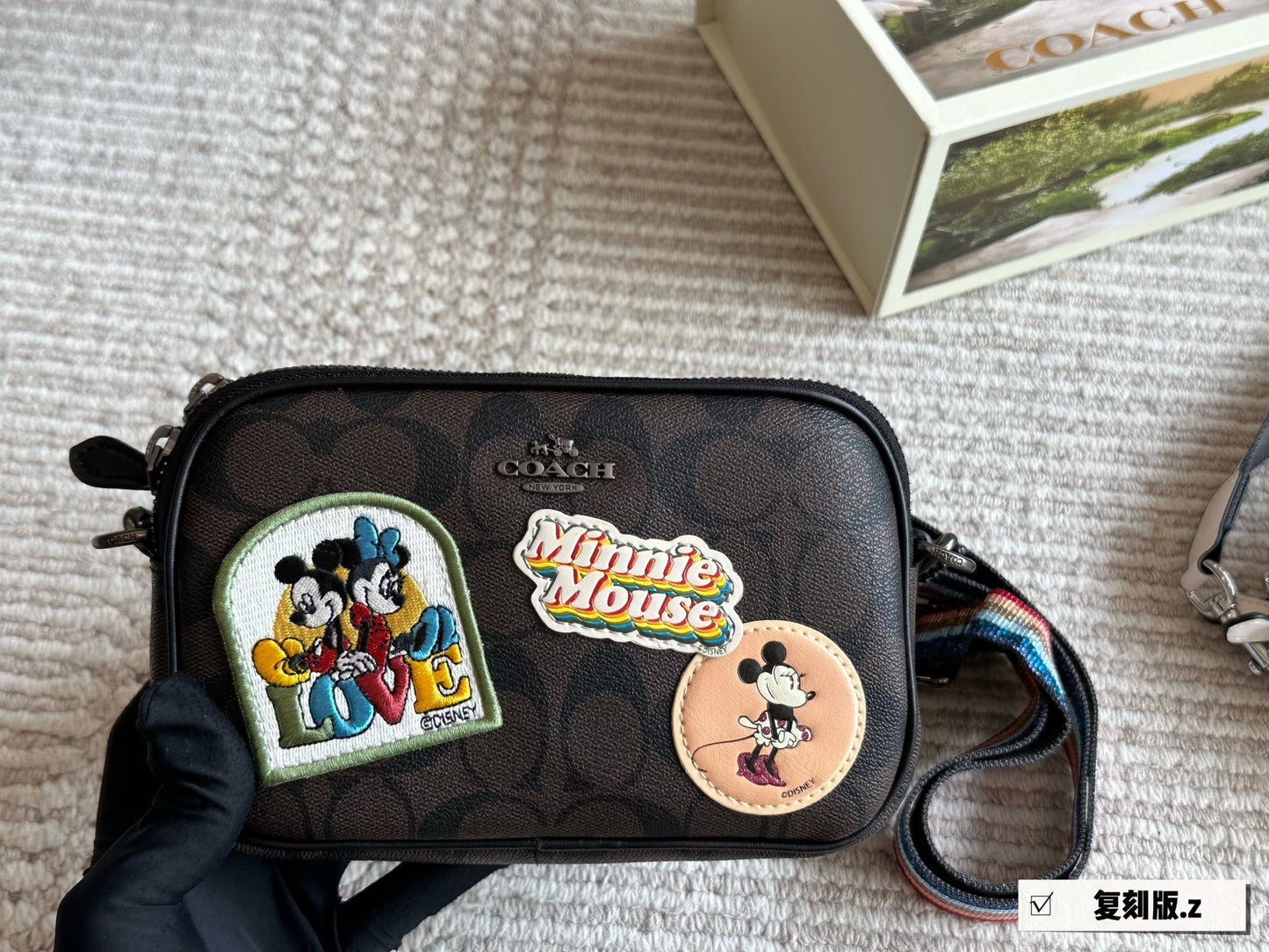 Coach cross body ( 3 colors )