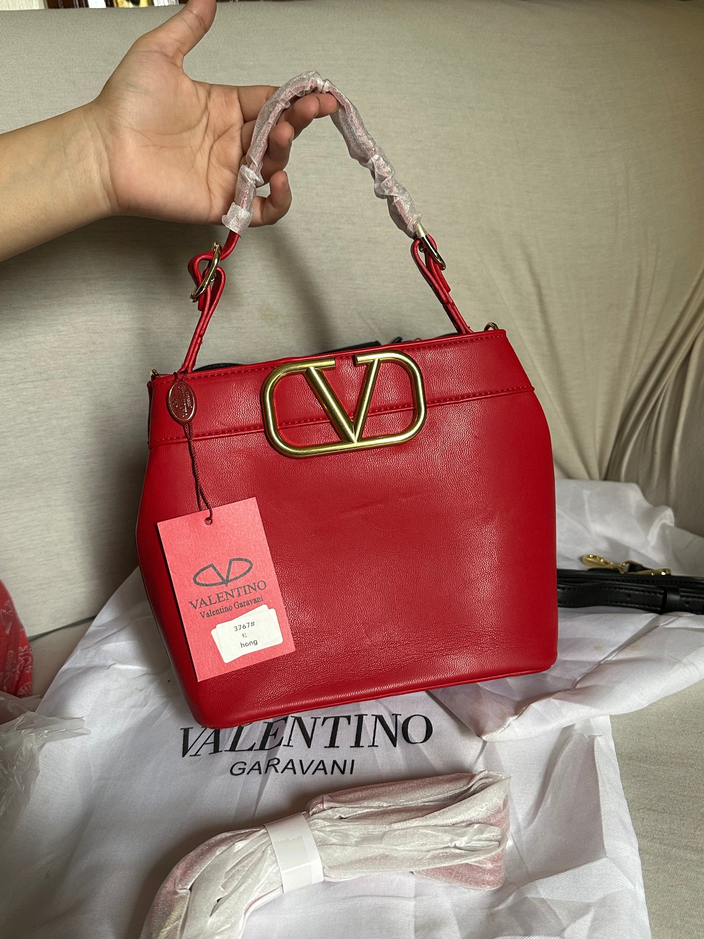 V fmaous brand bags ( Sale )