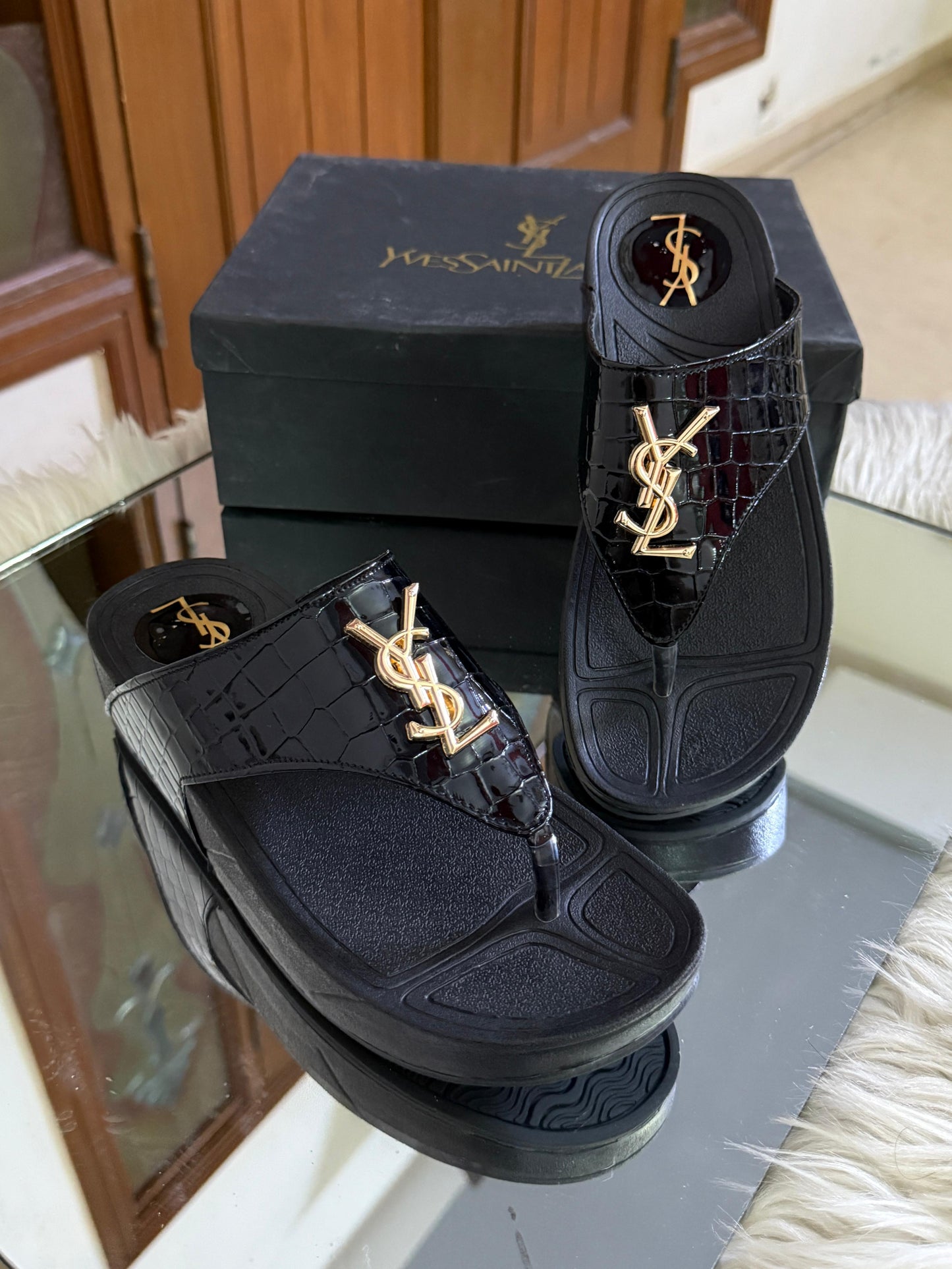 ysl slipper ( 2 colors )