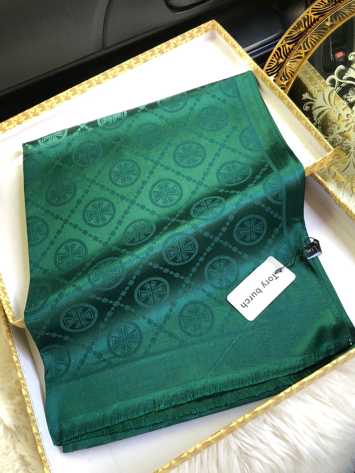 Tory burch scarves/stole ( 7 colors )