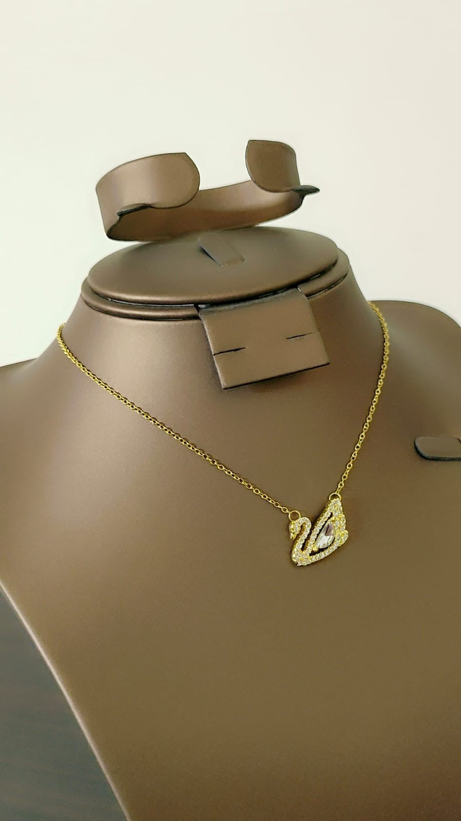 S brand necklace
