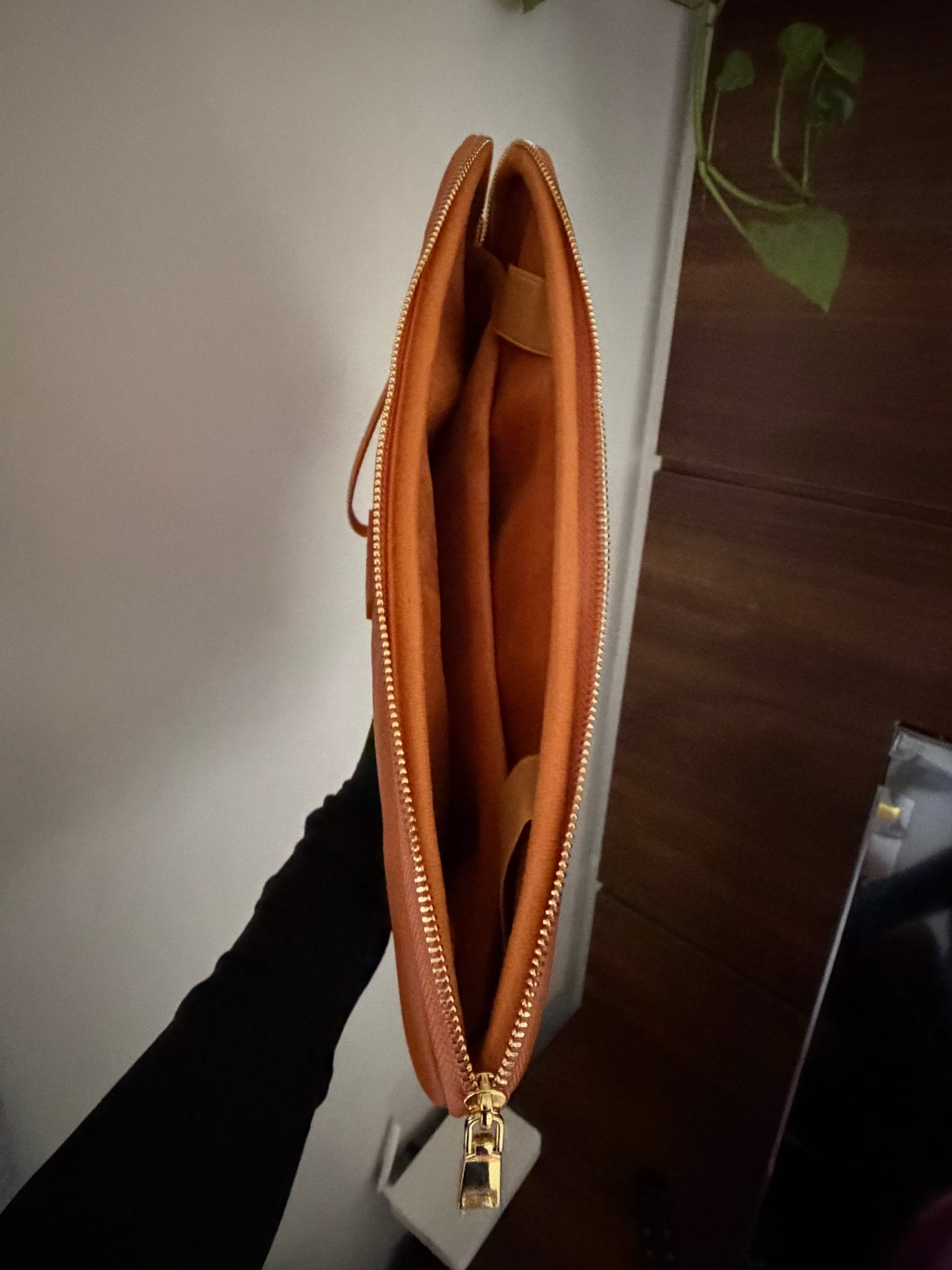 P famous brand bag/laptop/pouch