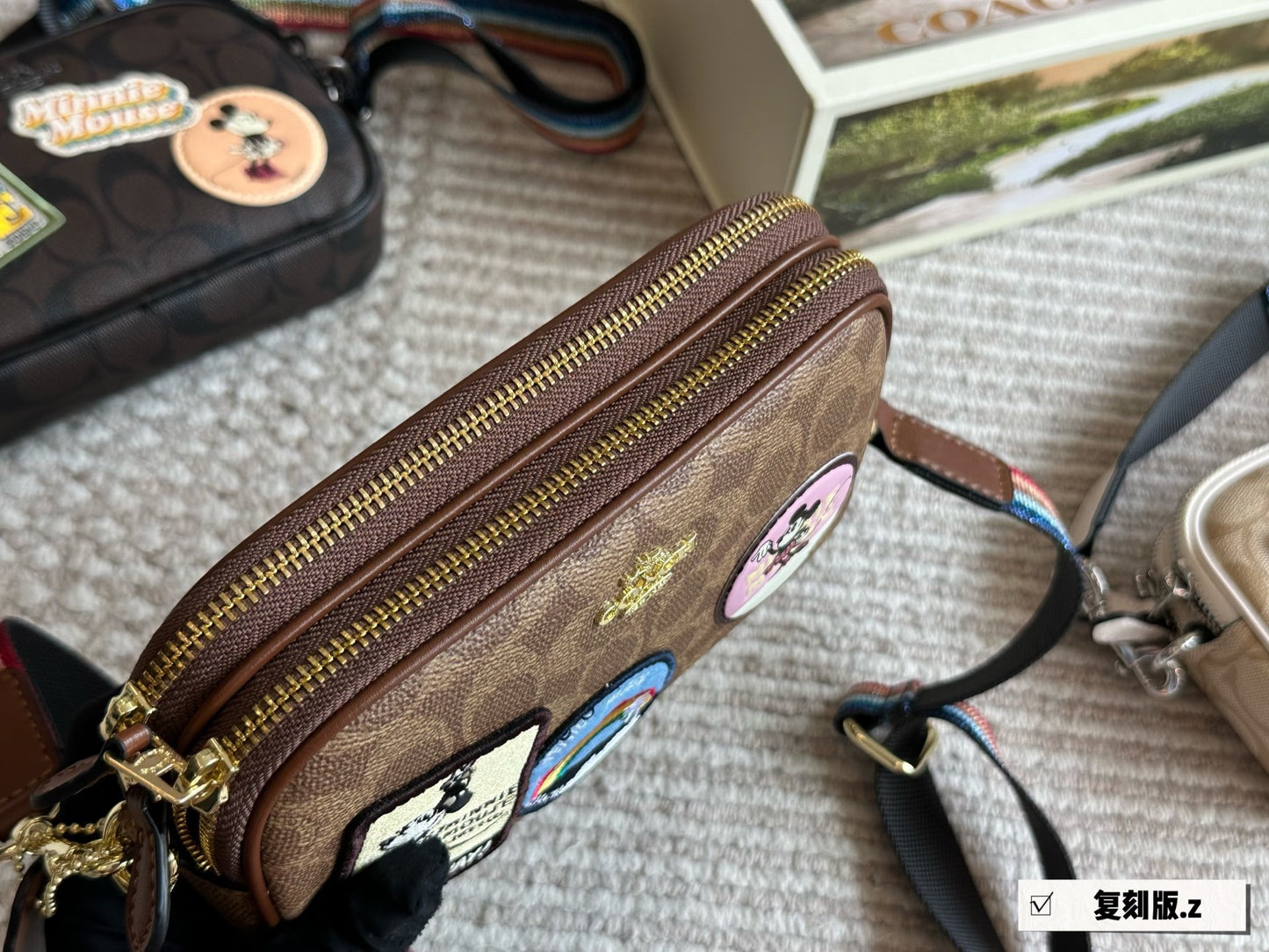 Coach cross body ( 3 colors )