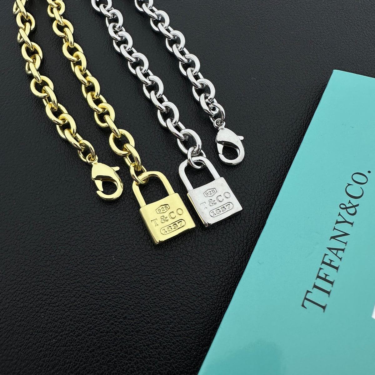 T i f f a n y & Co. Bracelet ( silver & golden )