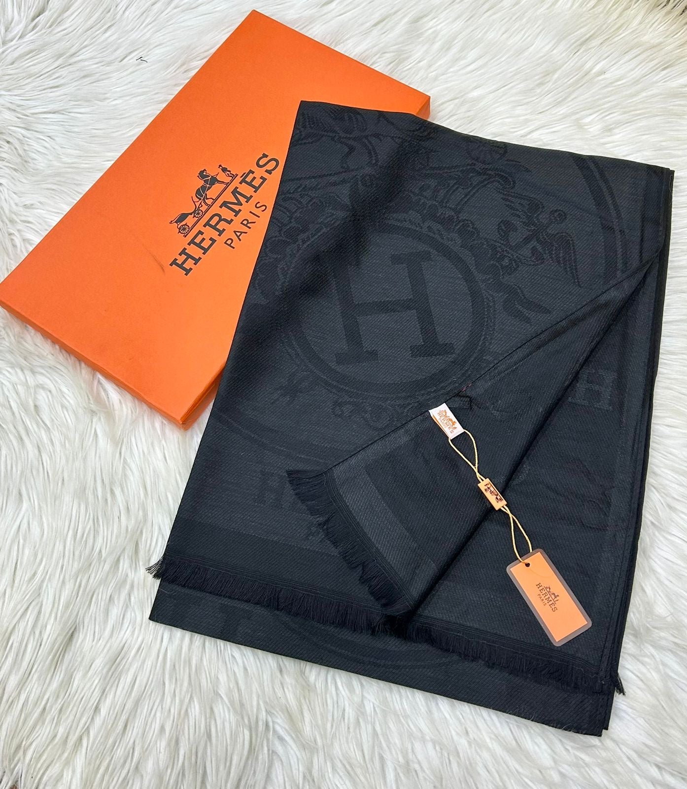 Hermes scarves/stole