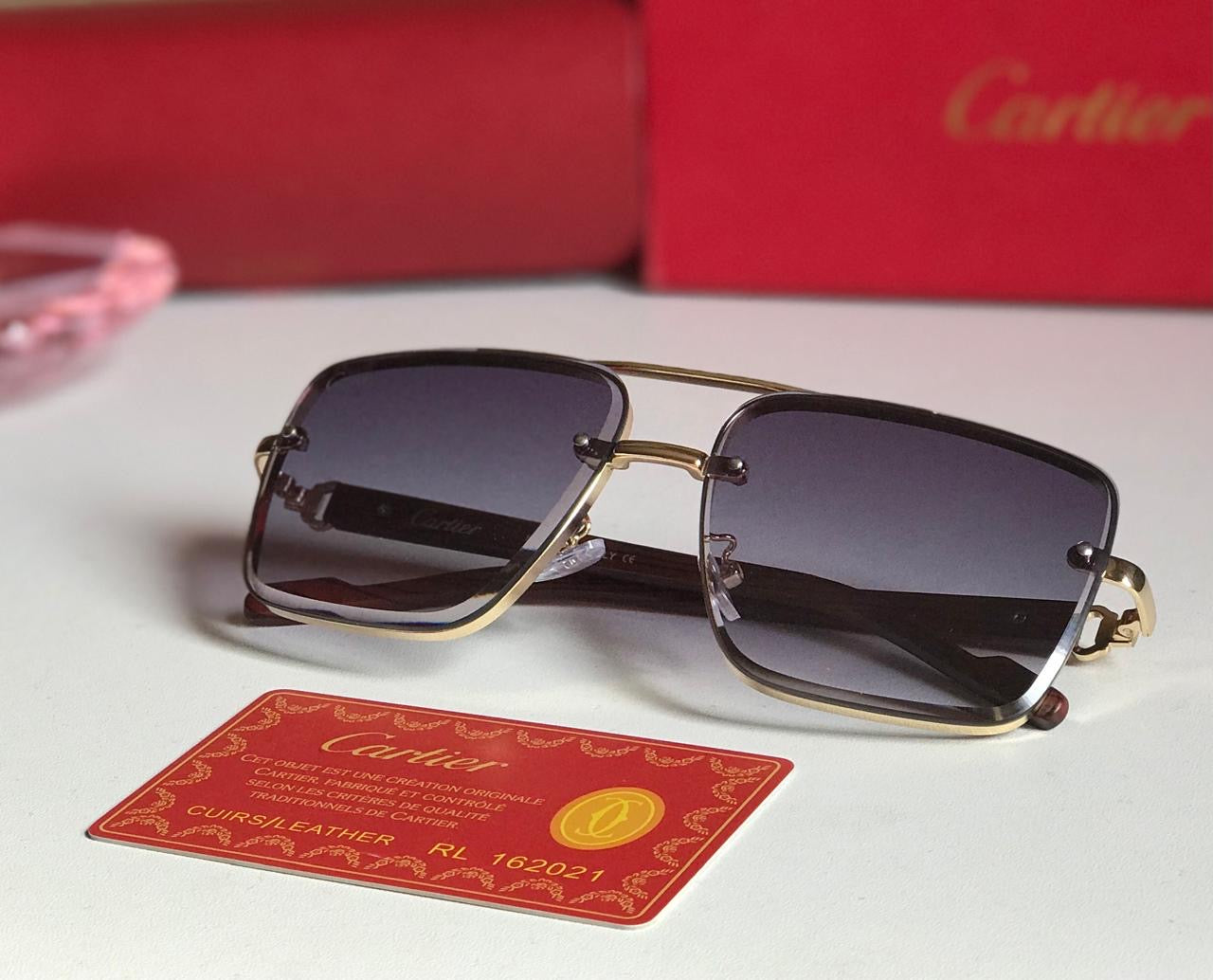 Famous brand sunglasses ( 2 shades )