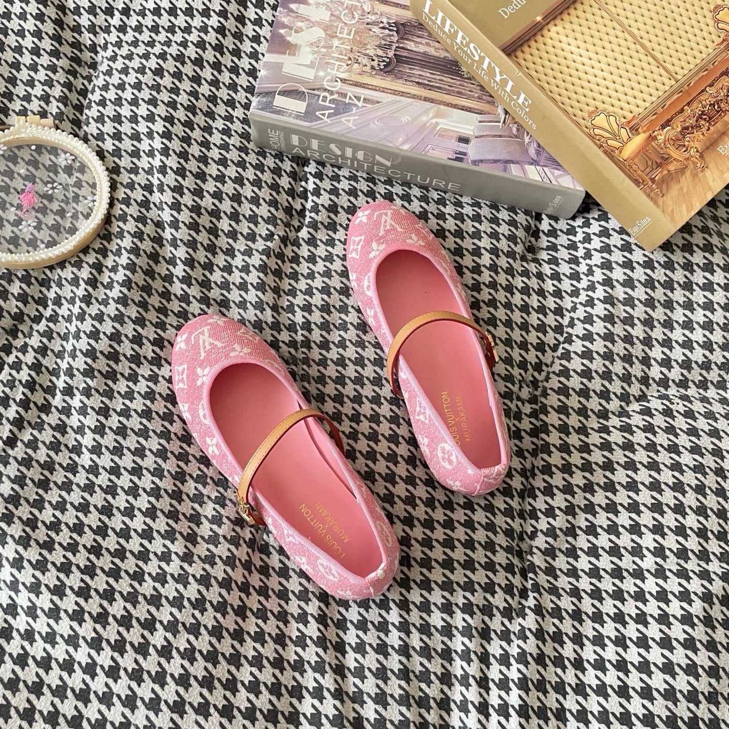 LV shoes ( Pre order )