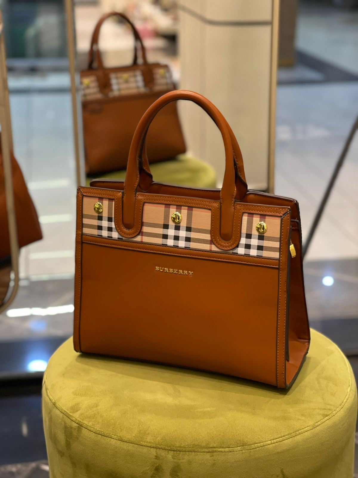 B famous brand bag ( 3 colors )