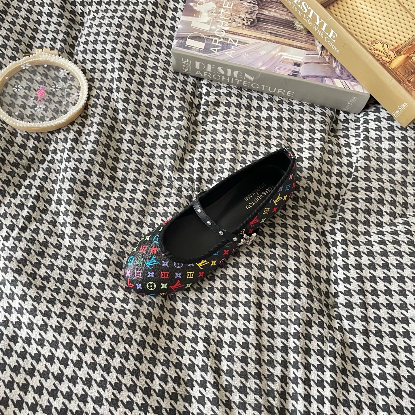 LV shoes ( Pre order )