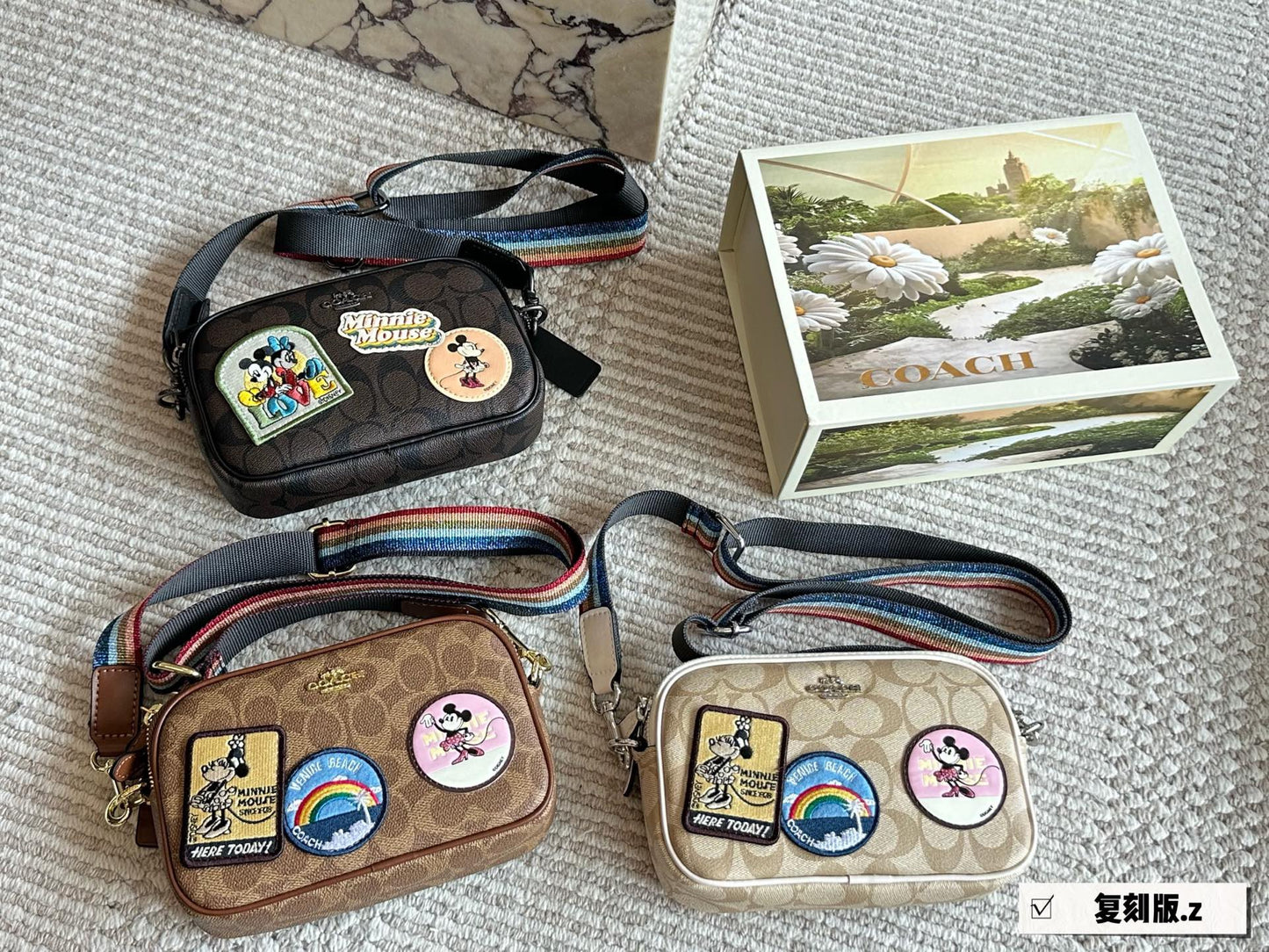 Coach cross body ( 3 colors )