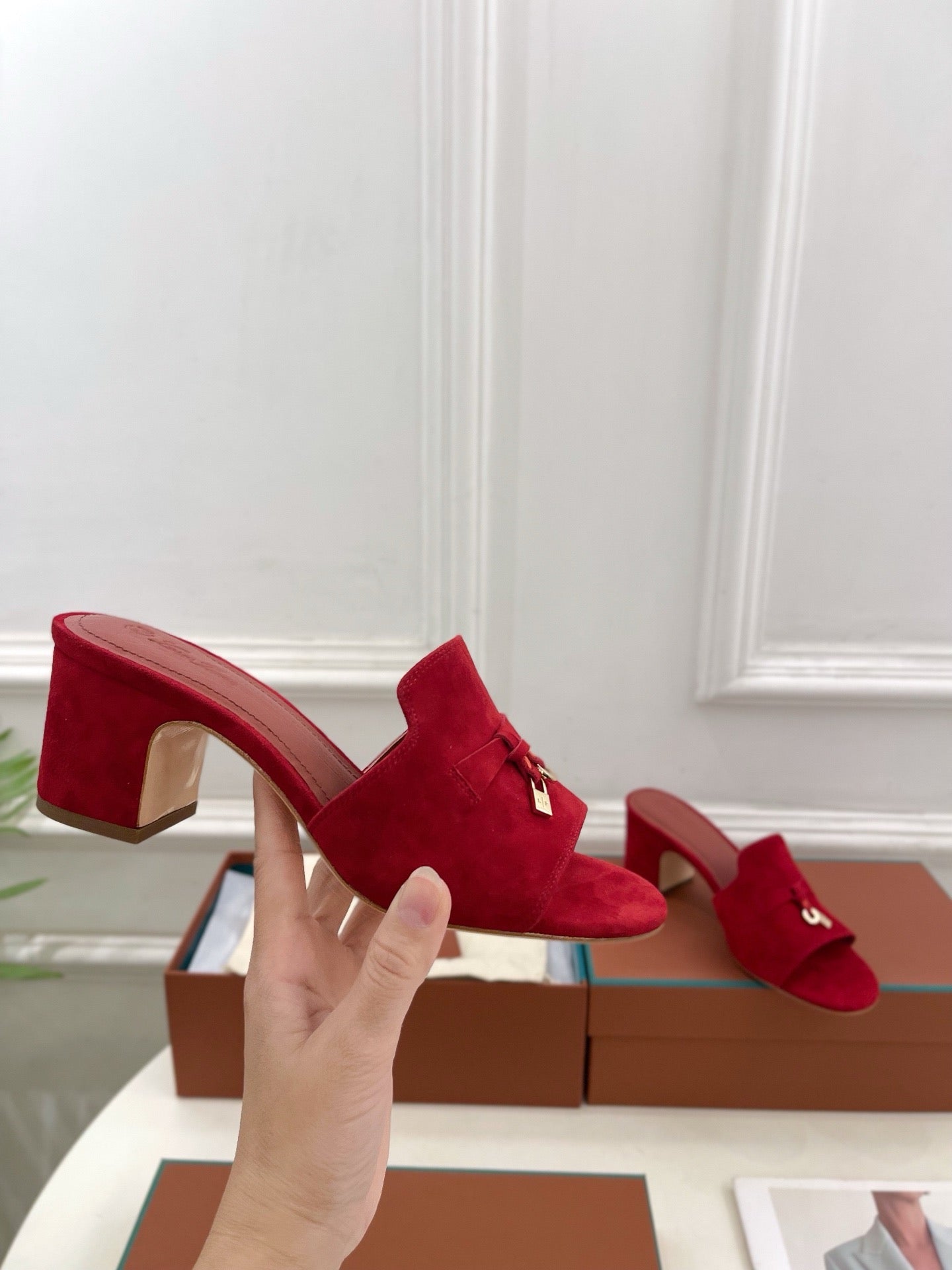 Loro Piana new edition