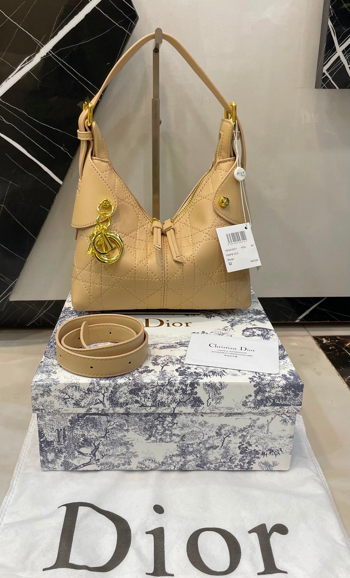 D brand famous bag ( 4 colors )