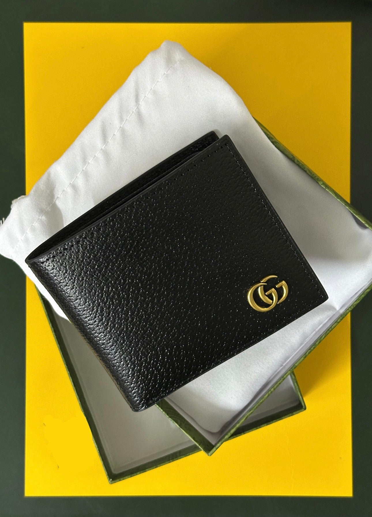 gucci wallet