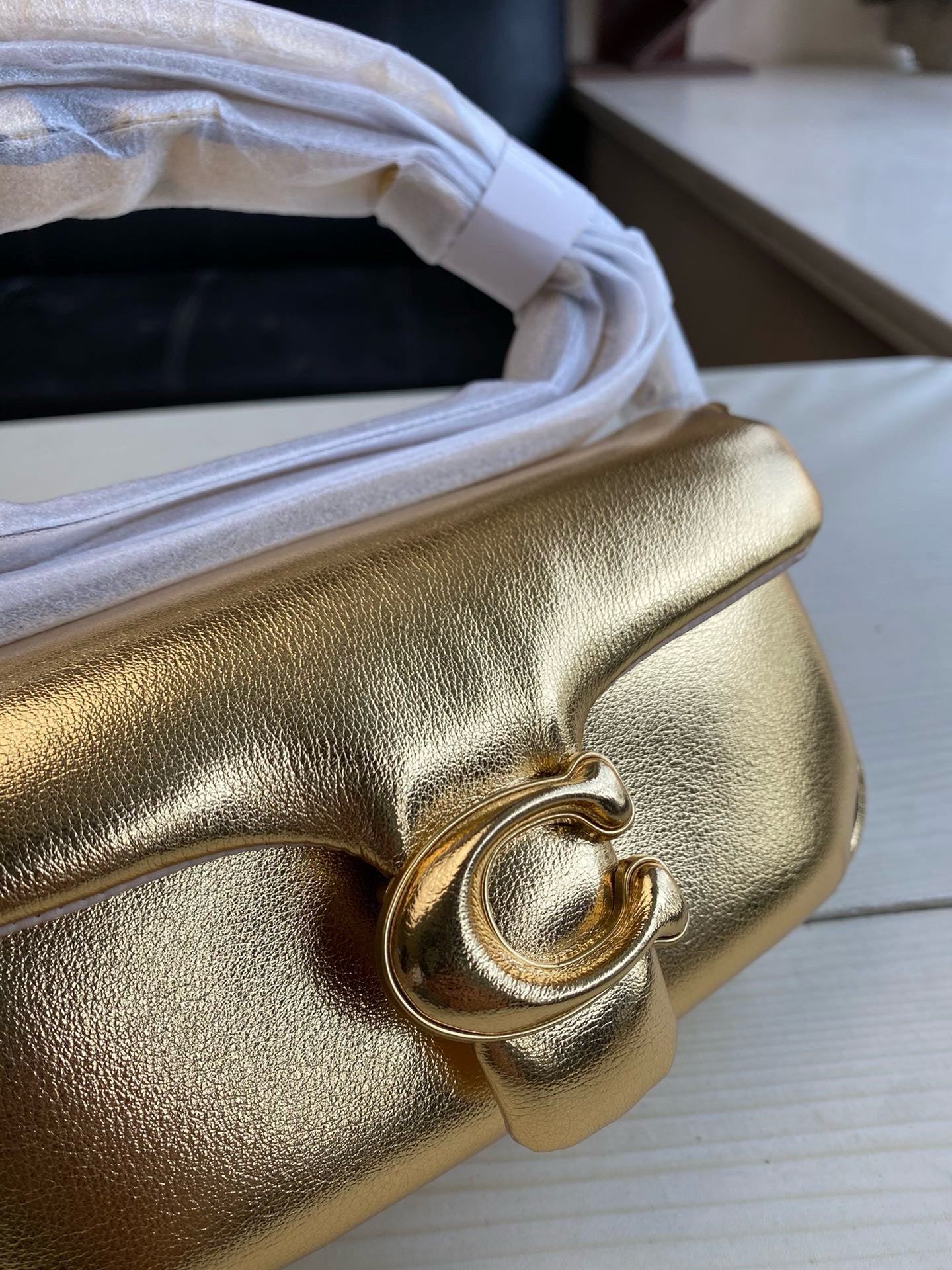 C brand bag famous brand ( Pre order )