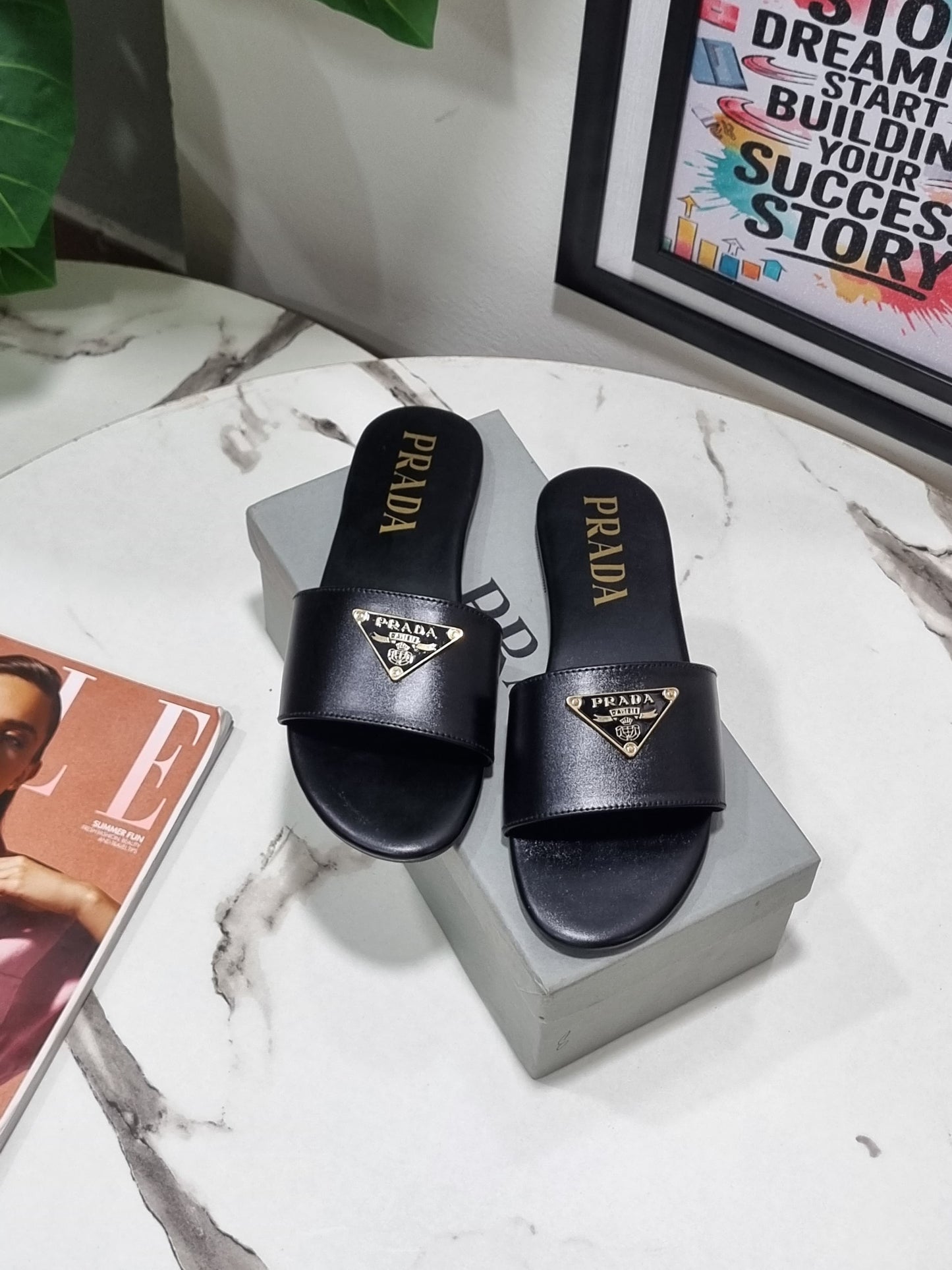 Prada slipper ( 3 colors )