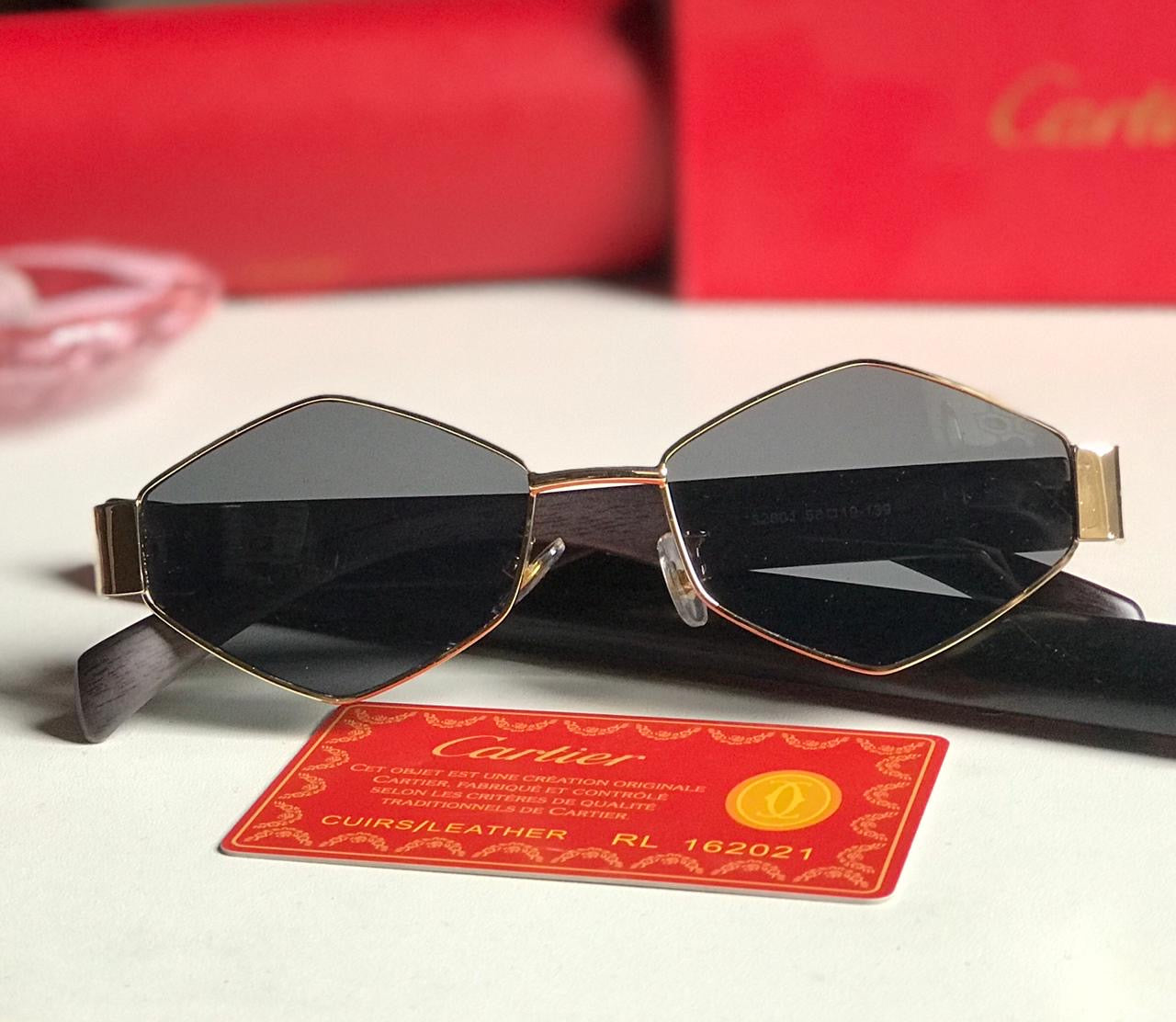 Famous brand sunglasses ( 3 shades )