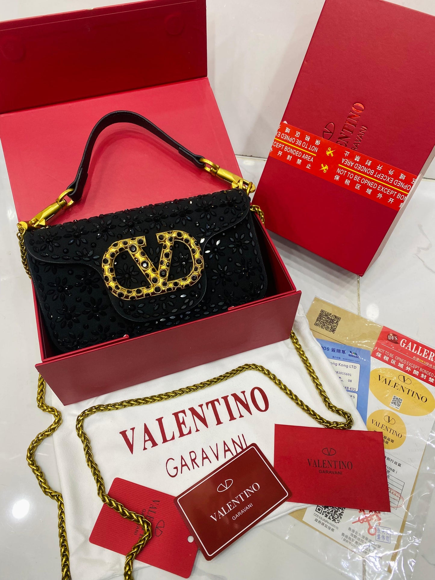 V famous brand bag ( 6 colors )