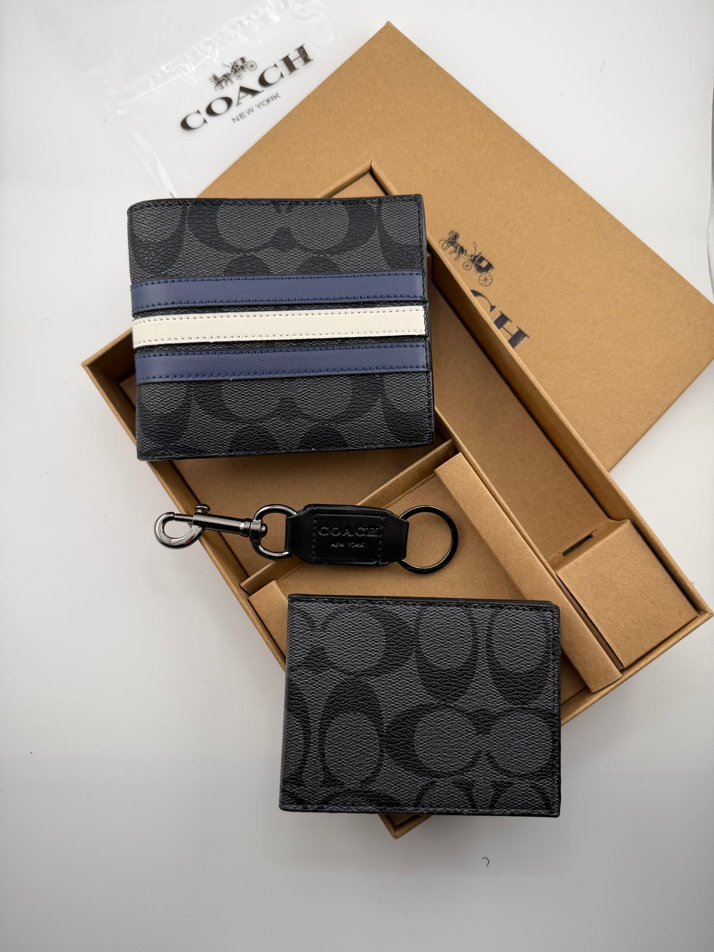 Coach wallet set cardholder & keychain