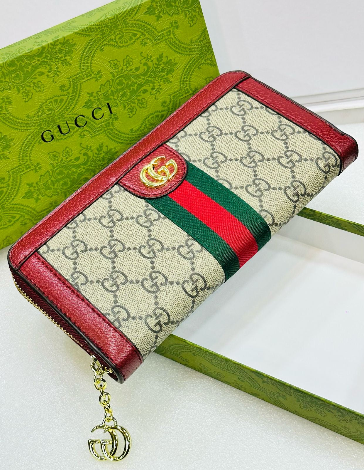Gucci long wallet with logo