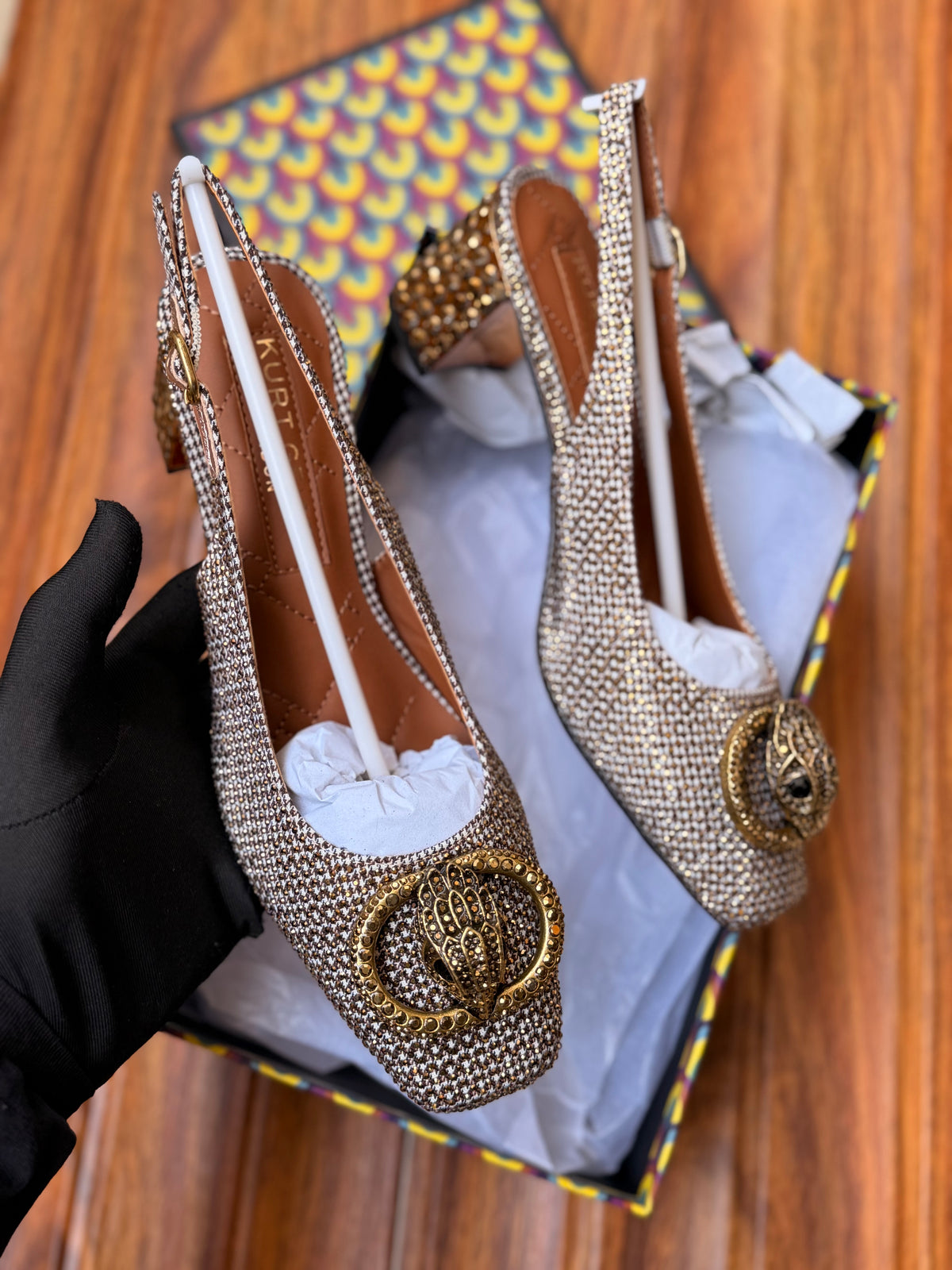 K famous brand pumps/heel