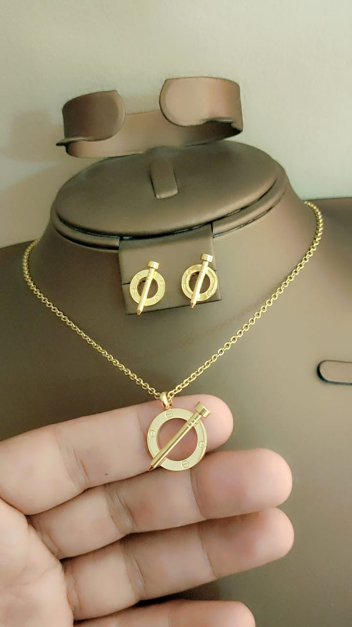 Famous brand necklace & earrings set ( total 17 sets )