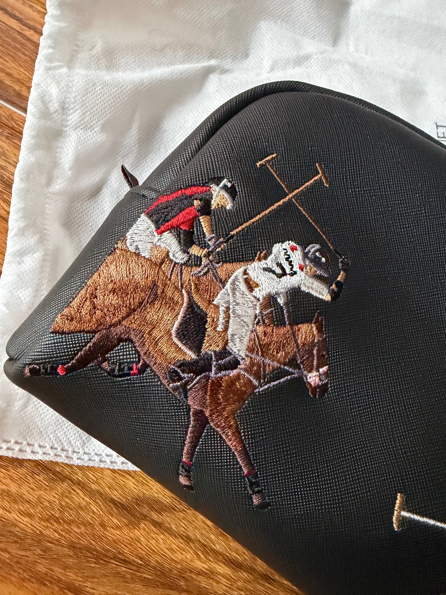 P famous brand bag/pouche