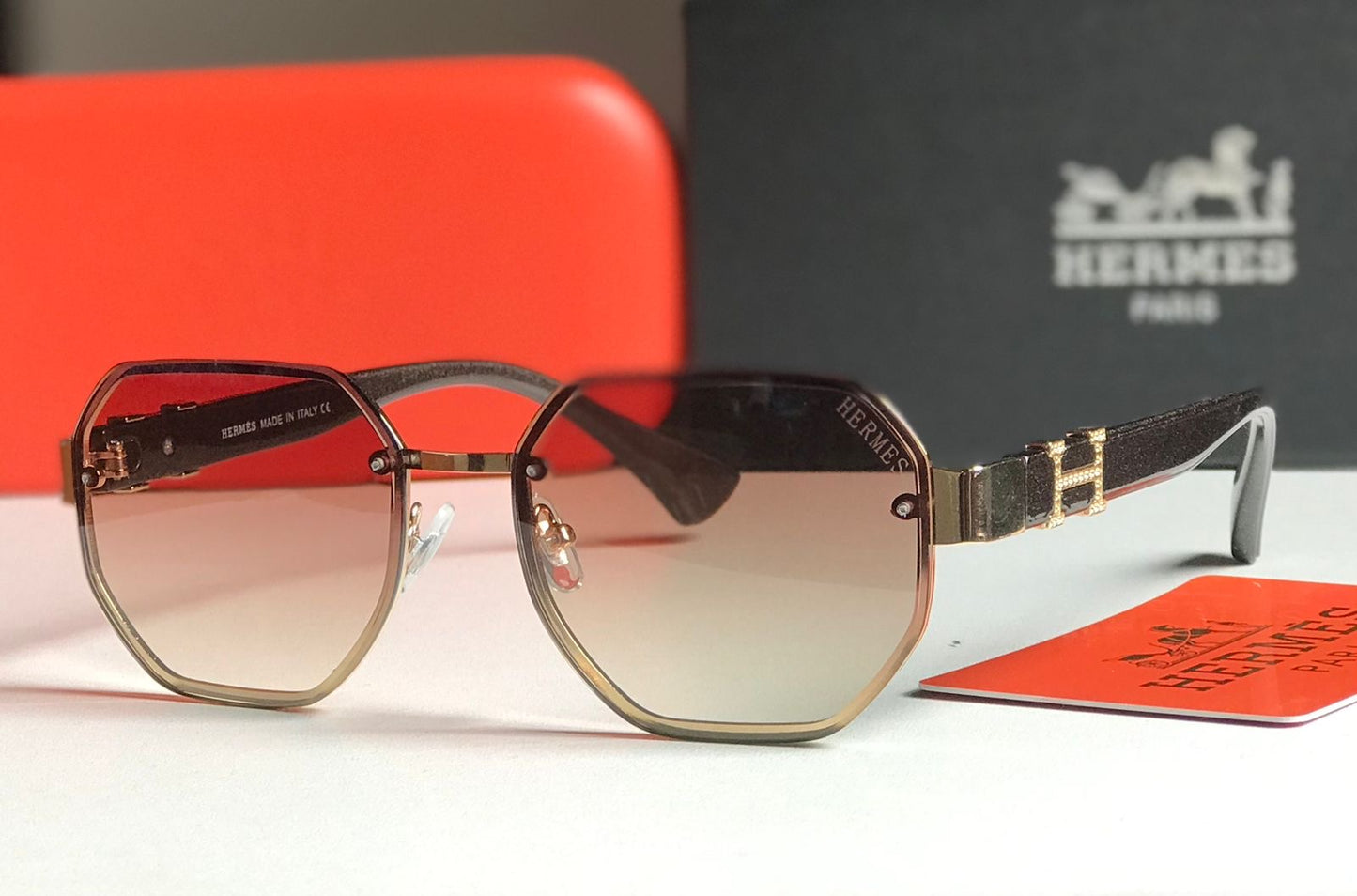 Famous brand sunglasses ( 3 shades)