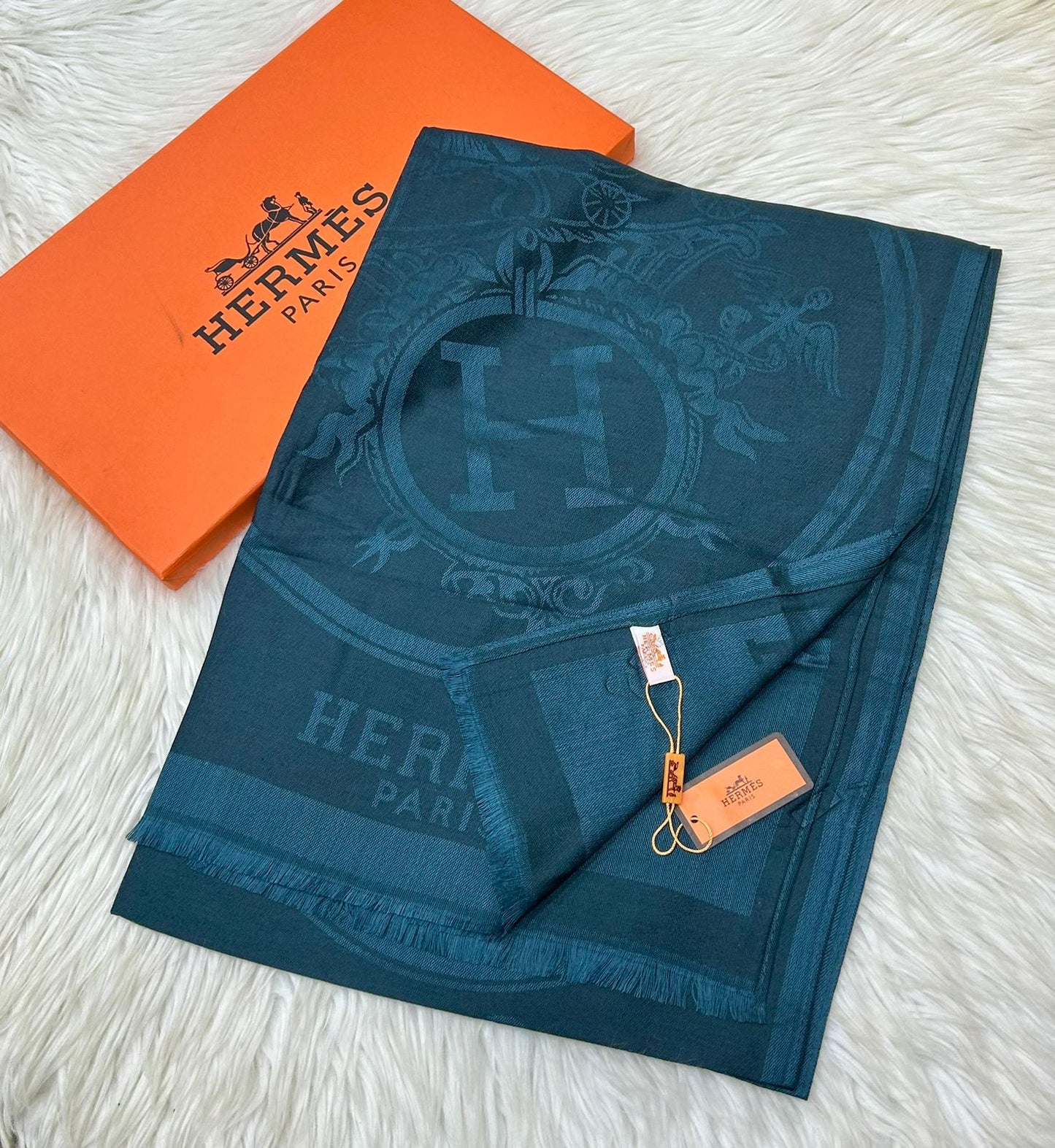 Hermes scarves/stole