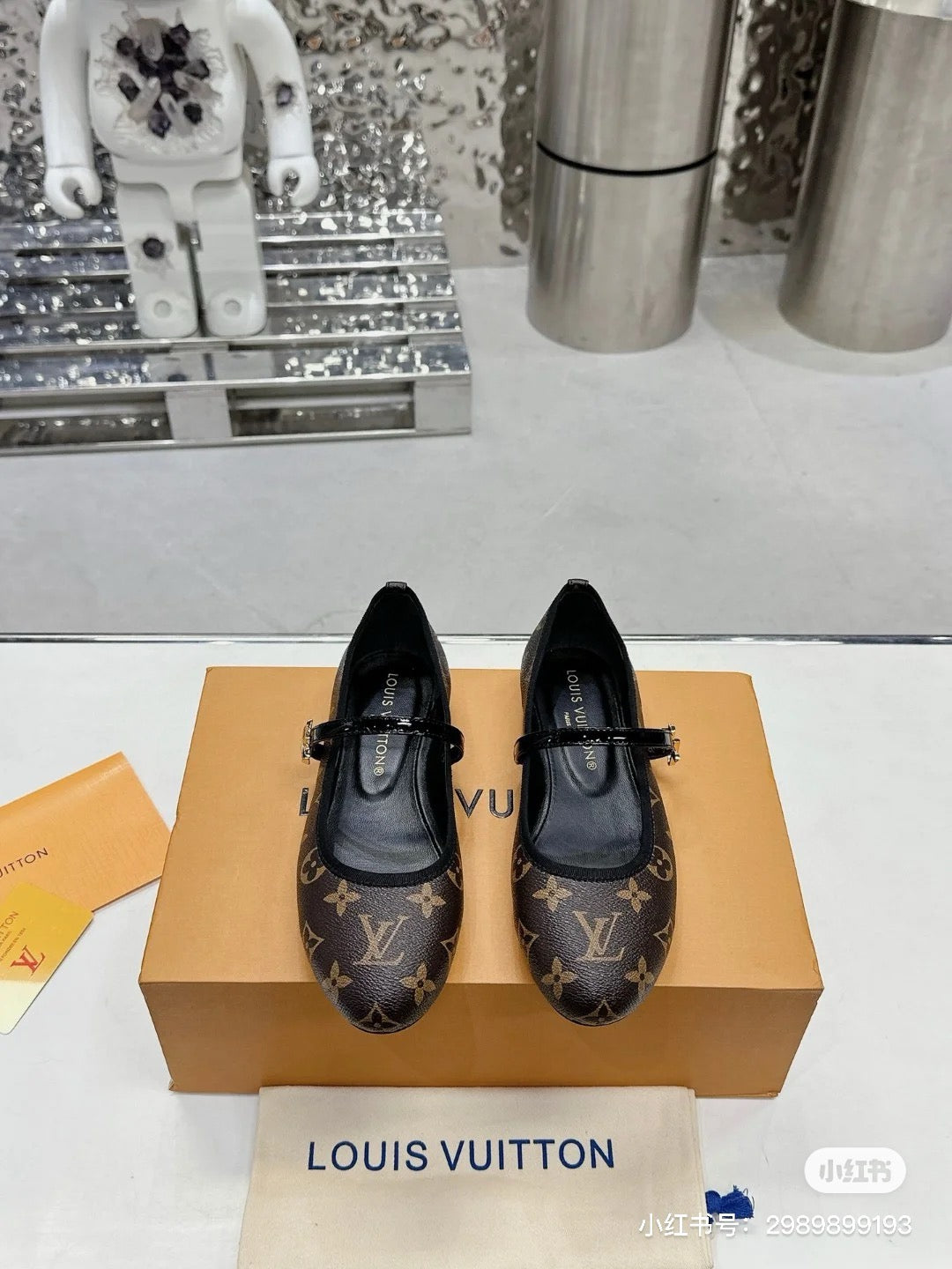 LV shoes ( Pre order )