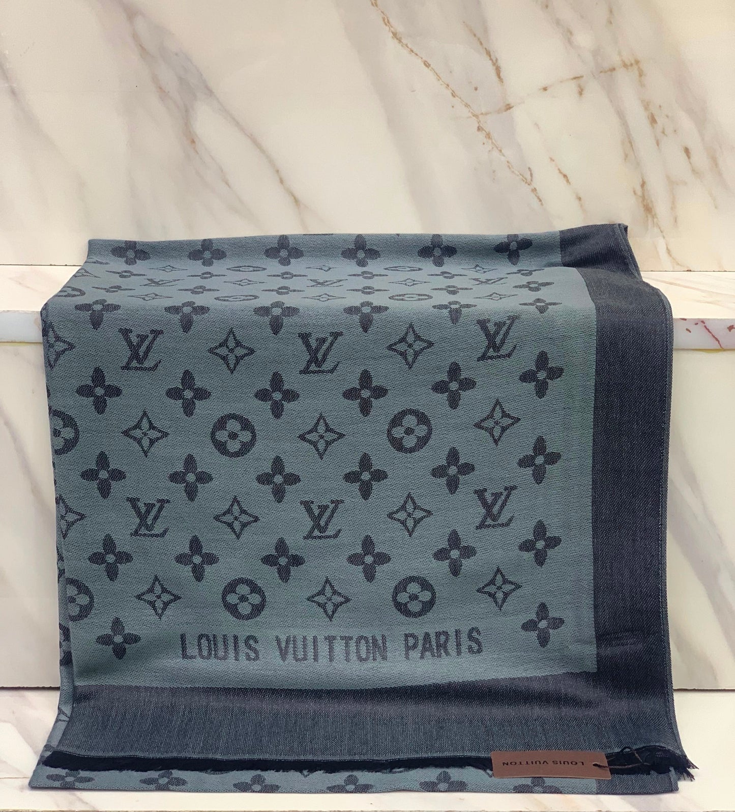 H famous brand scarves/stole/shawl ( 14 colors )